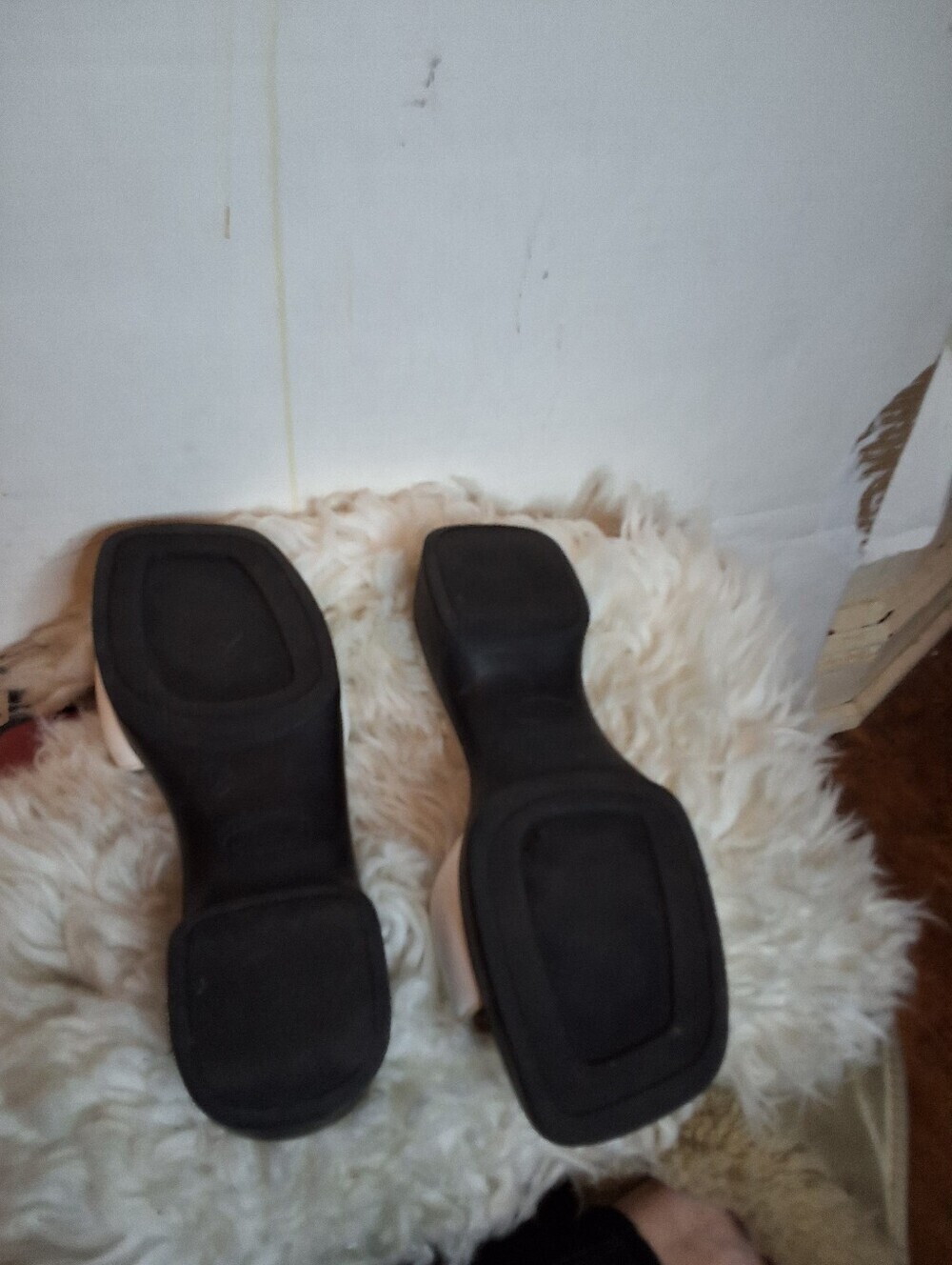 Dr. Scholl’s White Buckle Slide Sandals Rivet Comfort Low Heel 6.5 - Picture 5 of 7